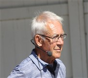 Åke Axelsson på scen
